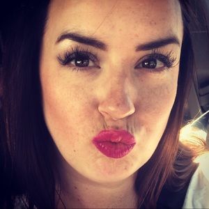 Meet your Posher, Natalie